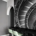 Iflat New Spacious & Classy In Monti * Rom
