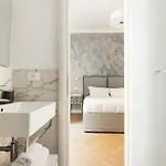 Iflat New Spacious & Classy In Monti Lägenhet *
